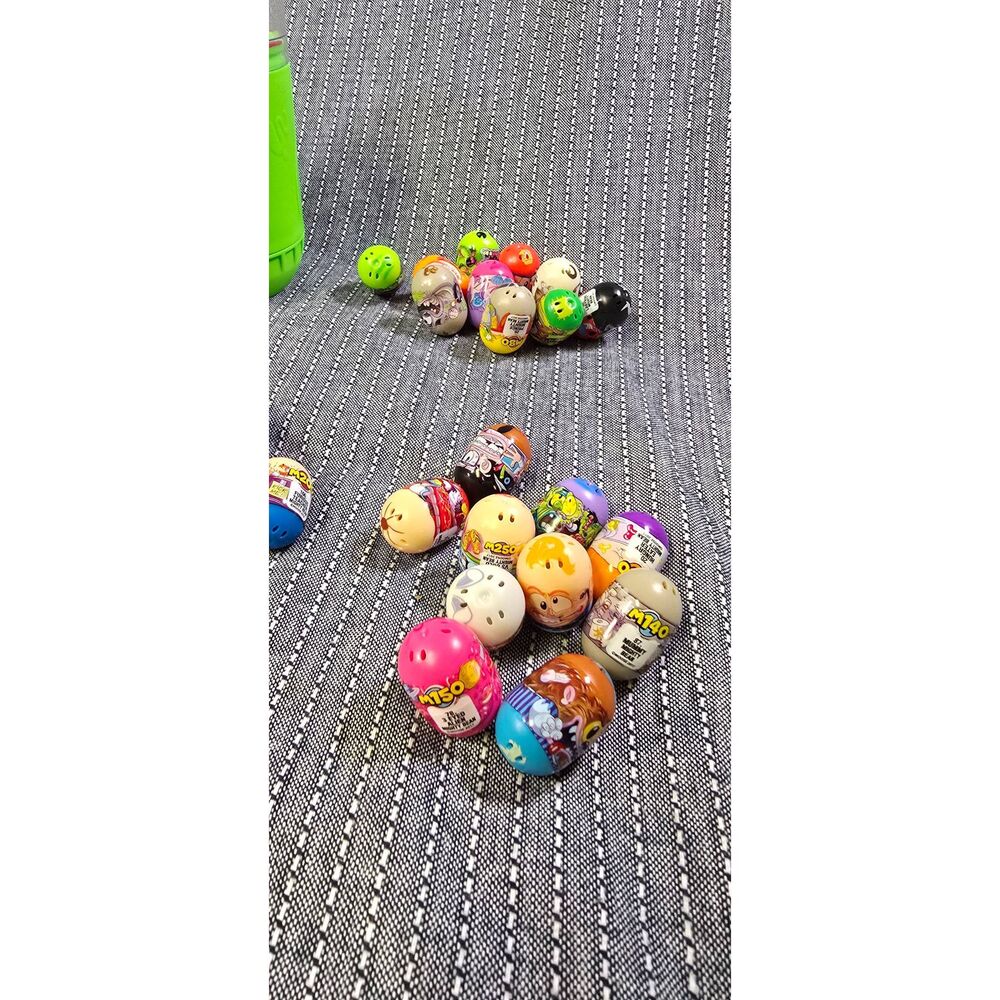 Collection of 70 Mighty Beanz and Mighty Beanz Slam Pack - Picture 2 of 7